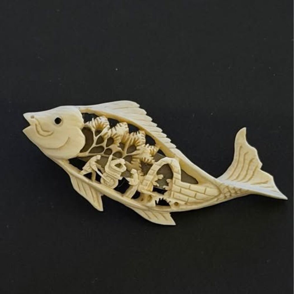 Antique Clip - Extremely Intricate Details